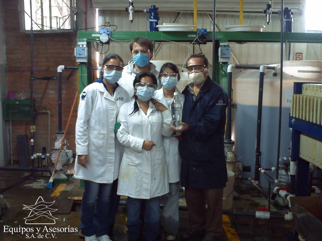 Servicio de asesoría para obtener agua lista para desecho